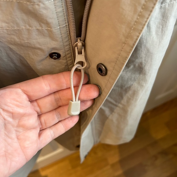 Never been worn Pure Alaska hooded lined XXL jacket - Picture 4 of 11